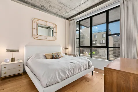 $8,000 | 62 North 3rd Street, Unit 5A | Williamsburg
