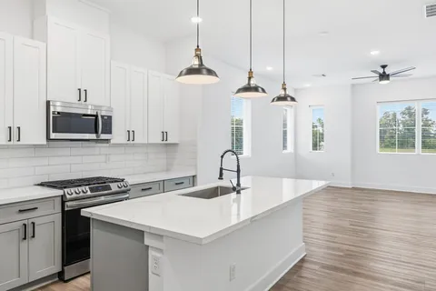 $375,000 | 1404 Mansfield Street, Houston, TX 77091