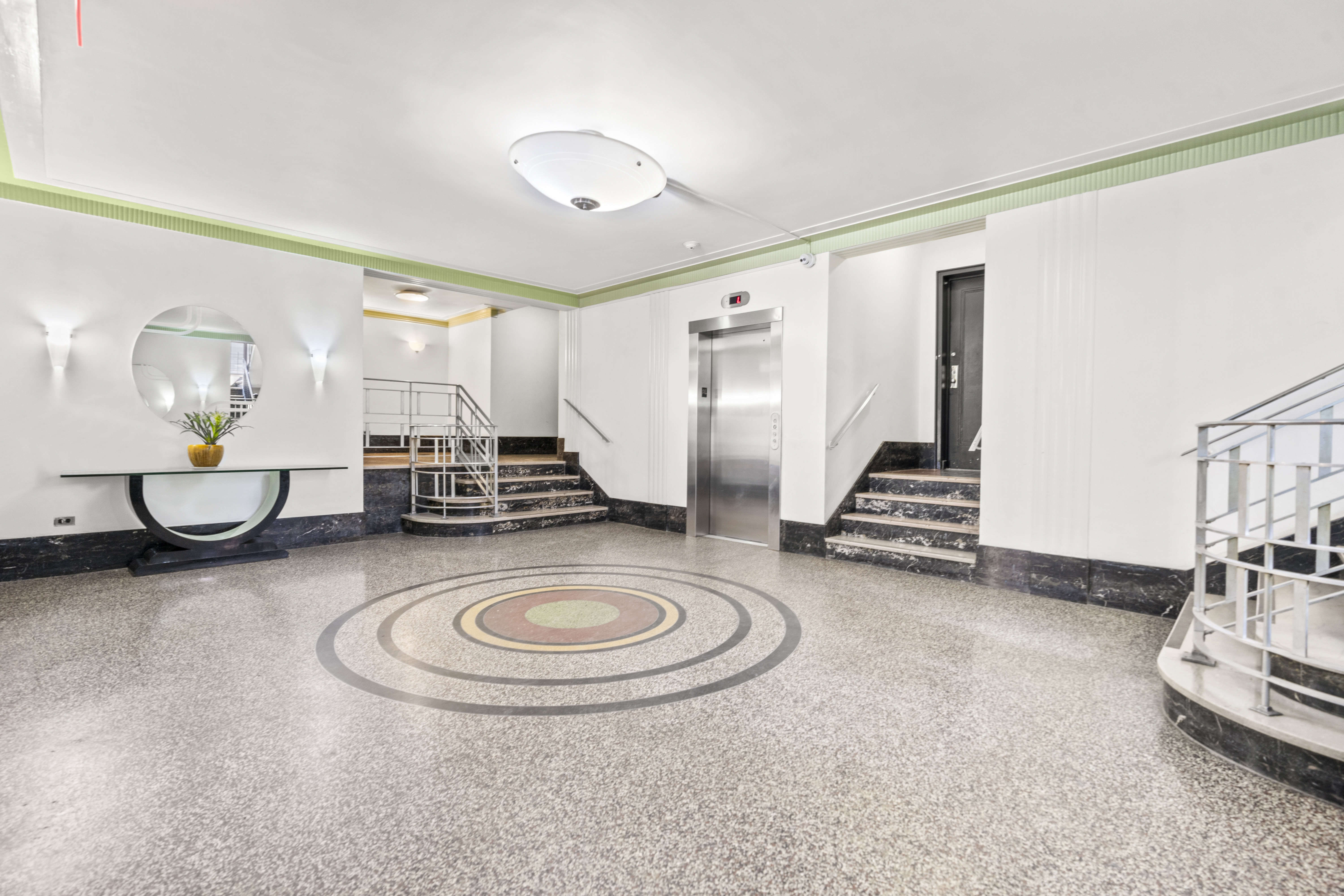 29 West 65th Street, Unit 2H Manhattan, NY 10023 - Photo 6 of 9