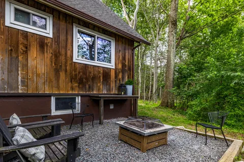 $359,000 | 214 Coach Road, Tobyhanna, PA 18466