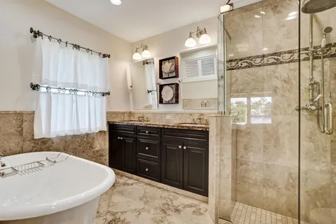 $1,895,000 | 1431 South Ocean Boulevard, Unit 17, Lauderdale-by-the-Sea, FL 33062