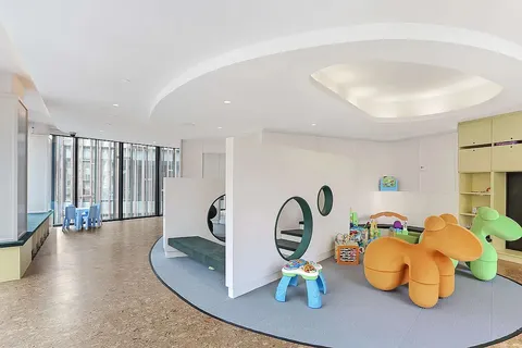 $3,450,000 | 90 Furman Street, Unit N808 | Brooklyn Heights