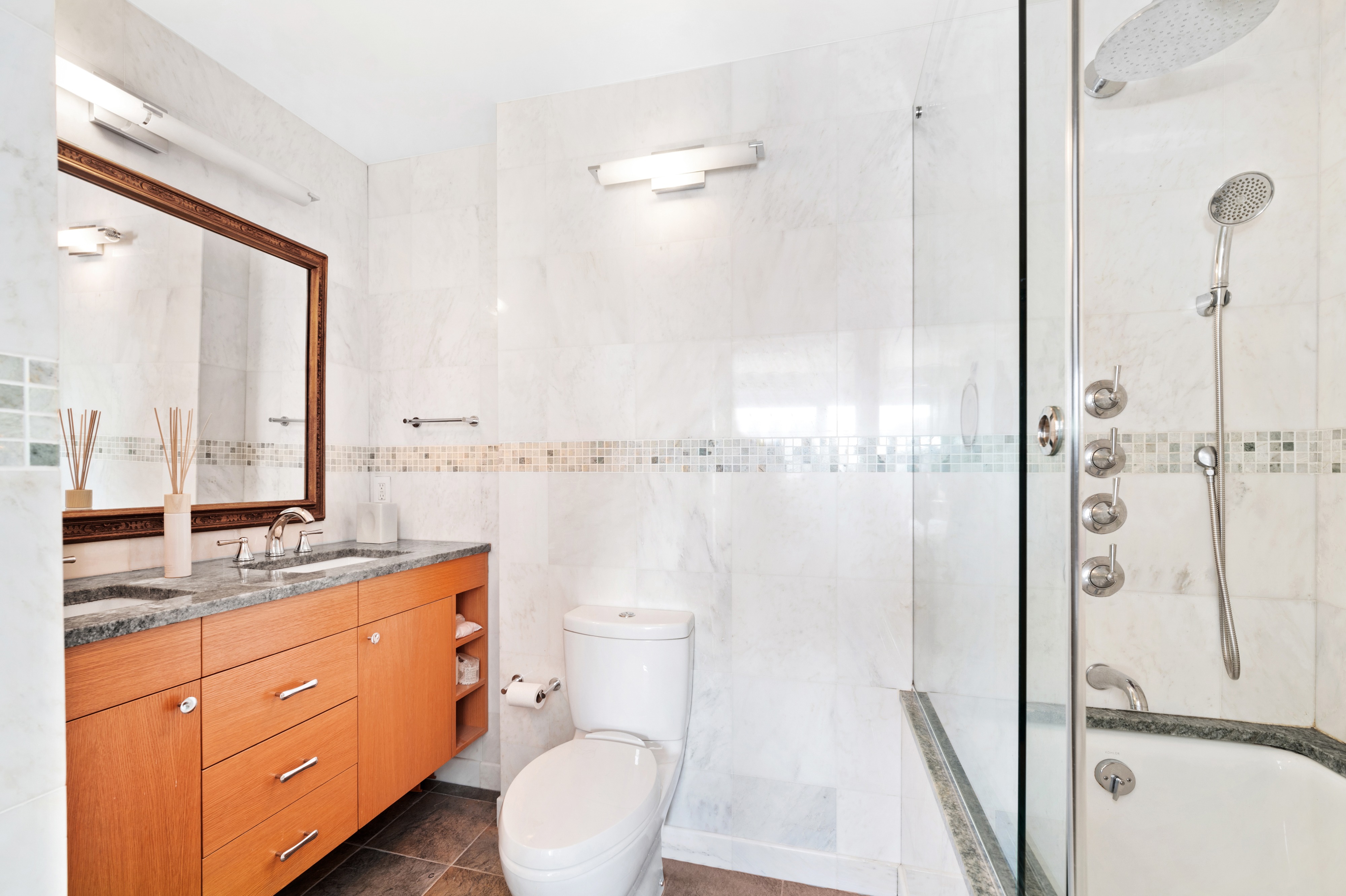 210 East 15th Street, Unit 10HJK Manhattan, NY 10003 - Photo 7 of 14 Gallery Image 7