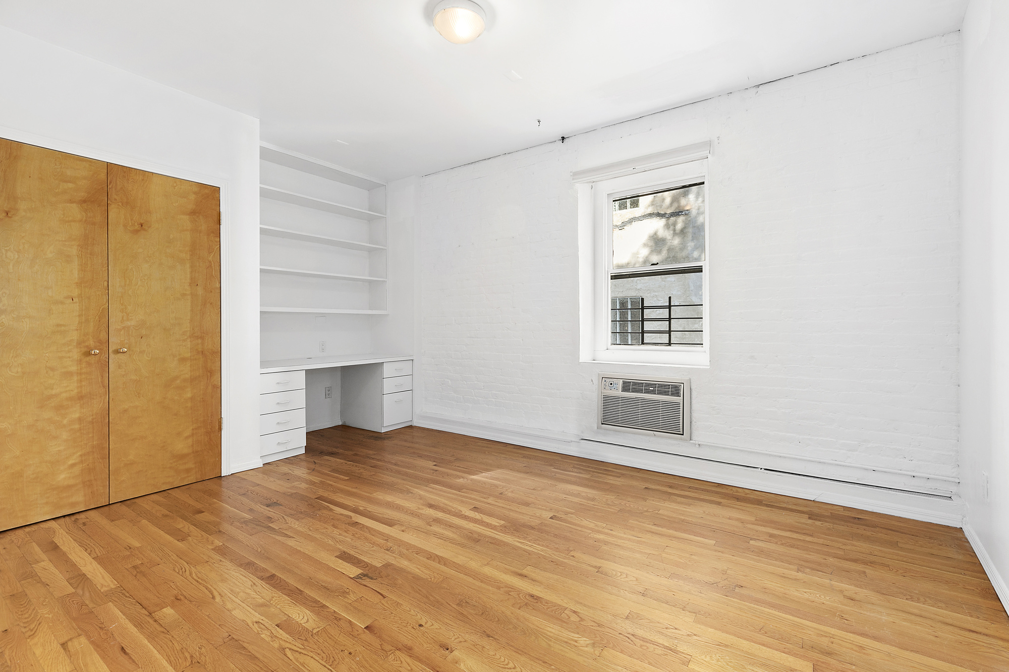 7 Worth Street, Unit 4B Manhattan, NY 10013 - Photo 5 of 8