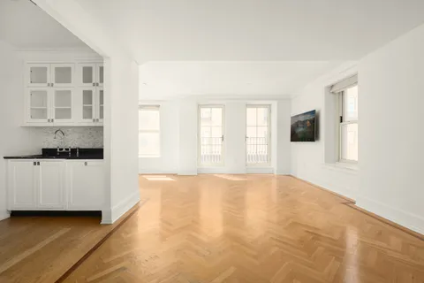 $2,695,000 | 1 Central Park South, Unit 1804 | Central Park South