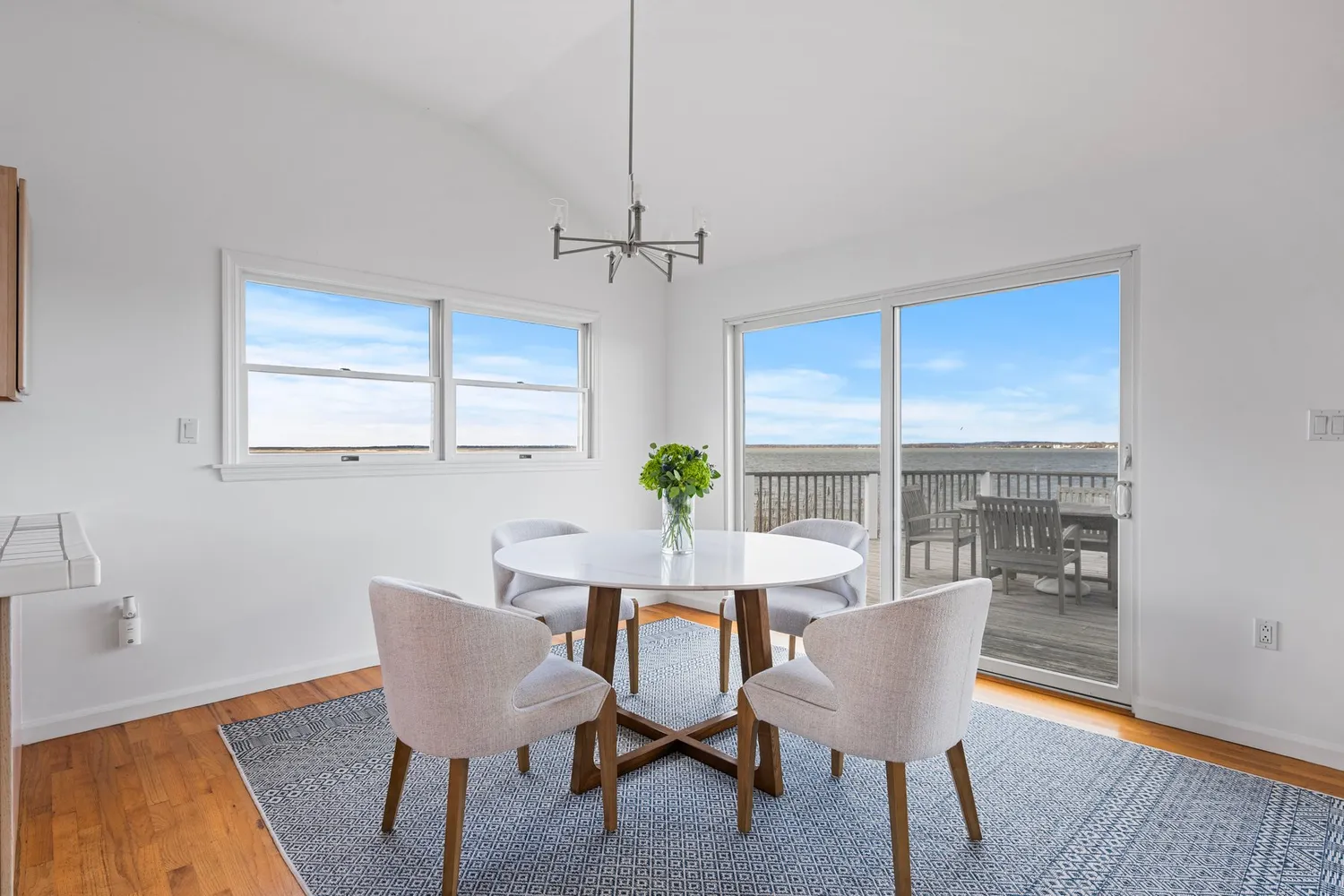 $3,950,000 | 654 A Dune Road, West Hampton Dunes, NY 11978