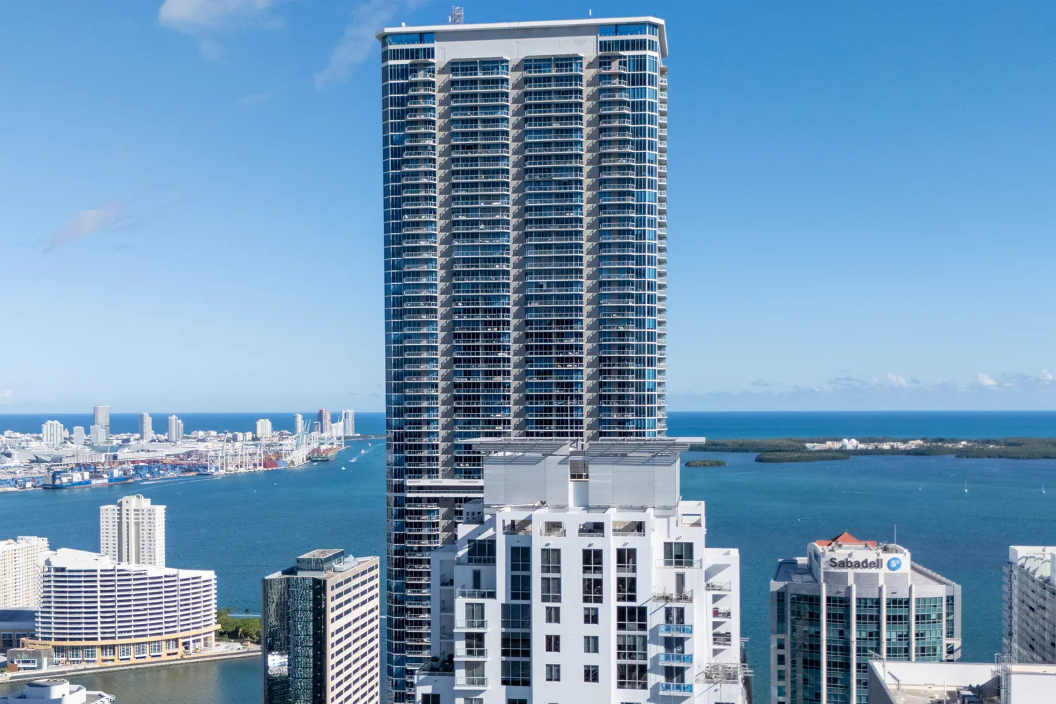 $880,000 | 1100 South Miami Avenue, Unit 4203, Miami, FL 33130