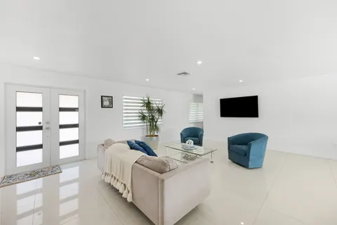 $890,000 | 9724 Southwest 4th Terrace, Miami, FL 33174