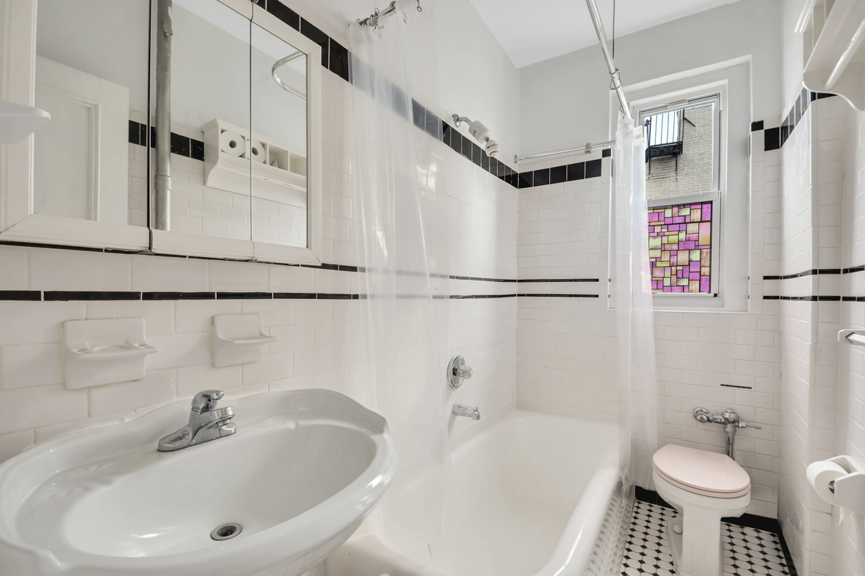 720 West 173rd Street, Unit 54 Manhattan, NY 10032 - Photo 8 of 9