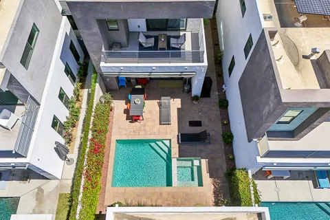 $949,000 | 2699 Majestic Way, Palm Springs, CA 92262