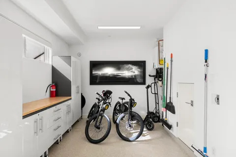 $11,495,000 | 621 Malabar Drive, Corona del Mar, CA 92625