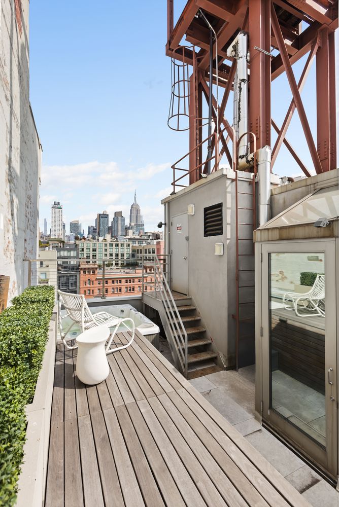 $2,800,000 | 136 West 17th Street, Unit PHB | Chelsea
