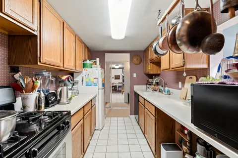 $275,000 | 355 Drummers Lane, Wayne, PA 19087