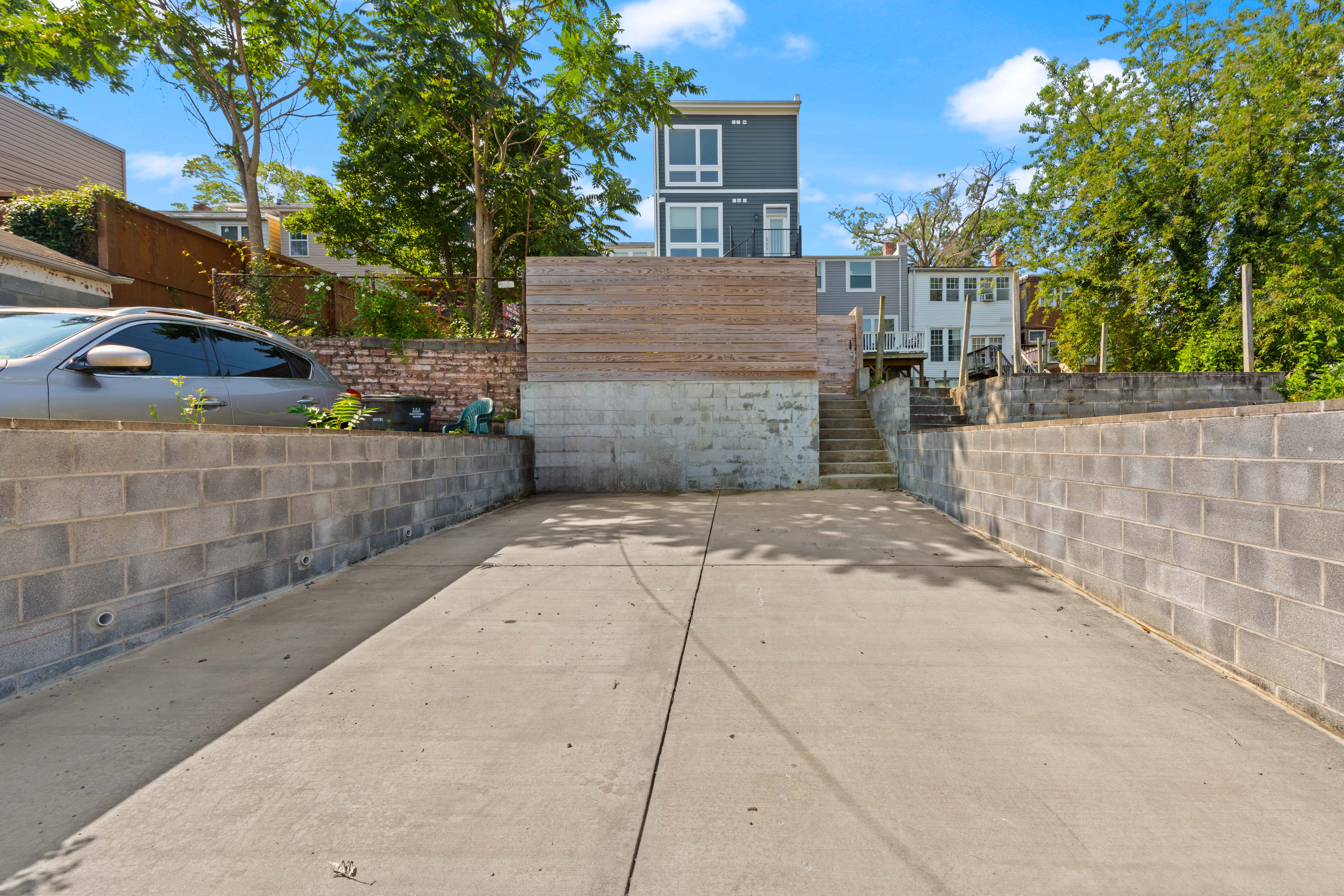 319 Varnum Street Northwest, Unit 3 Washington, DC 20011 - Photo 27 of 29 a view of a back yard of the house