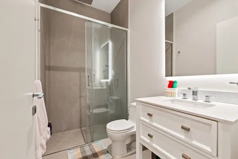 $10,500,000 | 3939 Country Club Lane, Fort Lauderdale, FL 33308