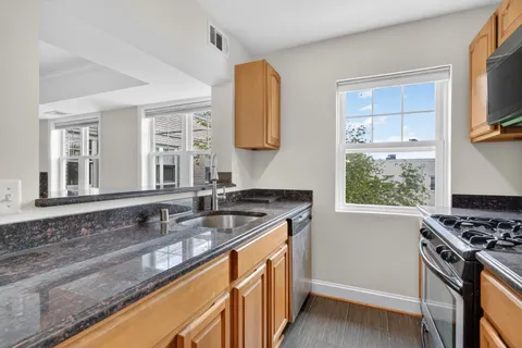 $169,900 | 3868 9th Street Southeast, Unit 301, Washington, DC 20032