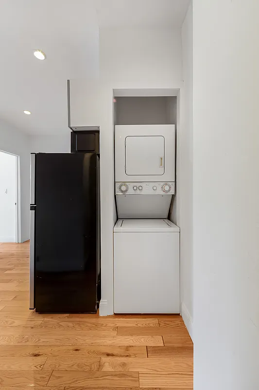 20 Avenue A, Unit 3E Manhattan, NY 10009 - Photo 3 of 6