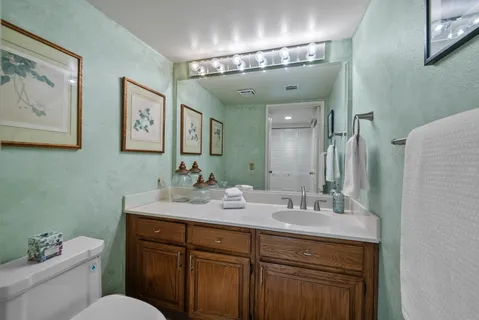 $640,000 | 22327 Golden Canyon Circle, Chatsworth, CA 91311