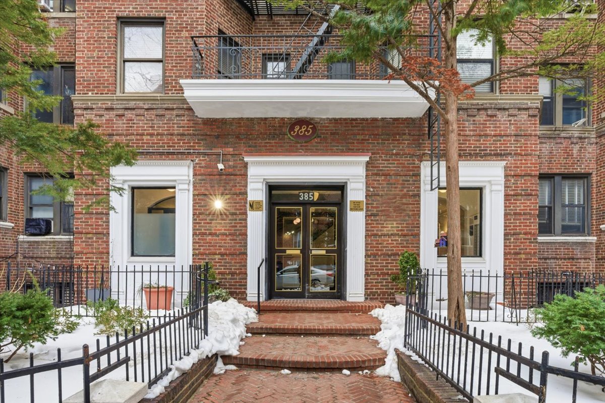 385 Argyle Road, Unit 4A Brooklyn, NY 11218 - Photo 2 of 21 front view of a brick house with large windows
