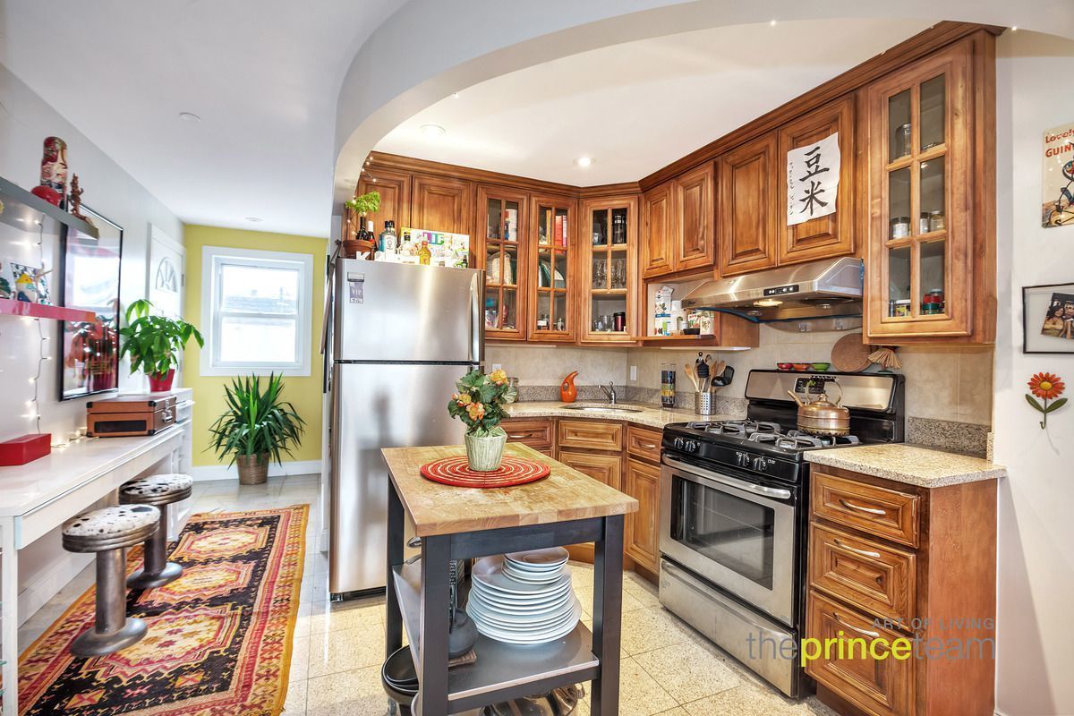 16 Delancey Street, Unit 4 Manhattan, NY 10002 - Photo 2 of 5