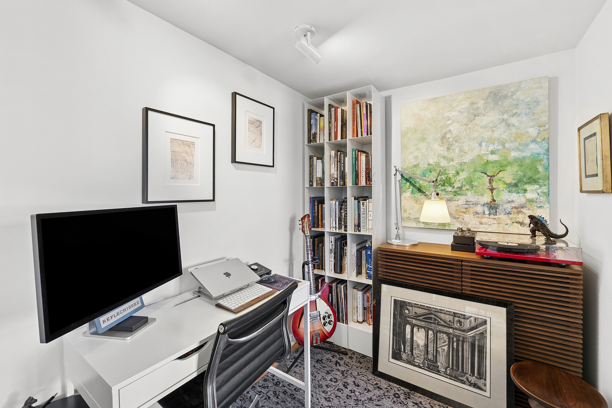 135 West 70th Street, Unit 8A Manhattan, NY 10023 - Photo 7 of 14 a view of a livingroom with furniture and window