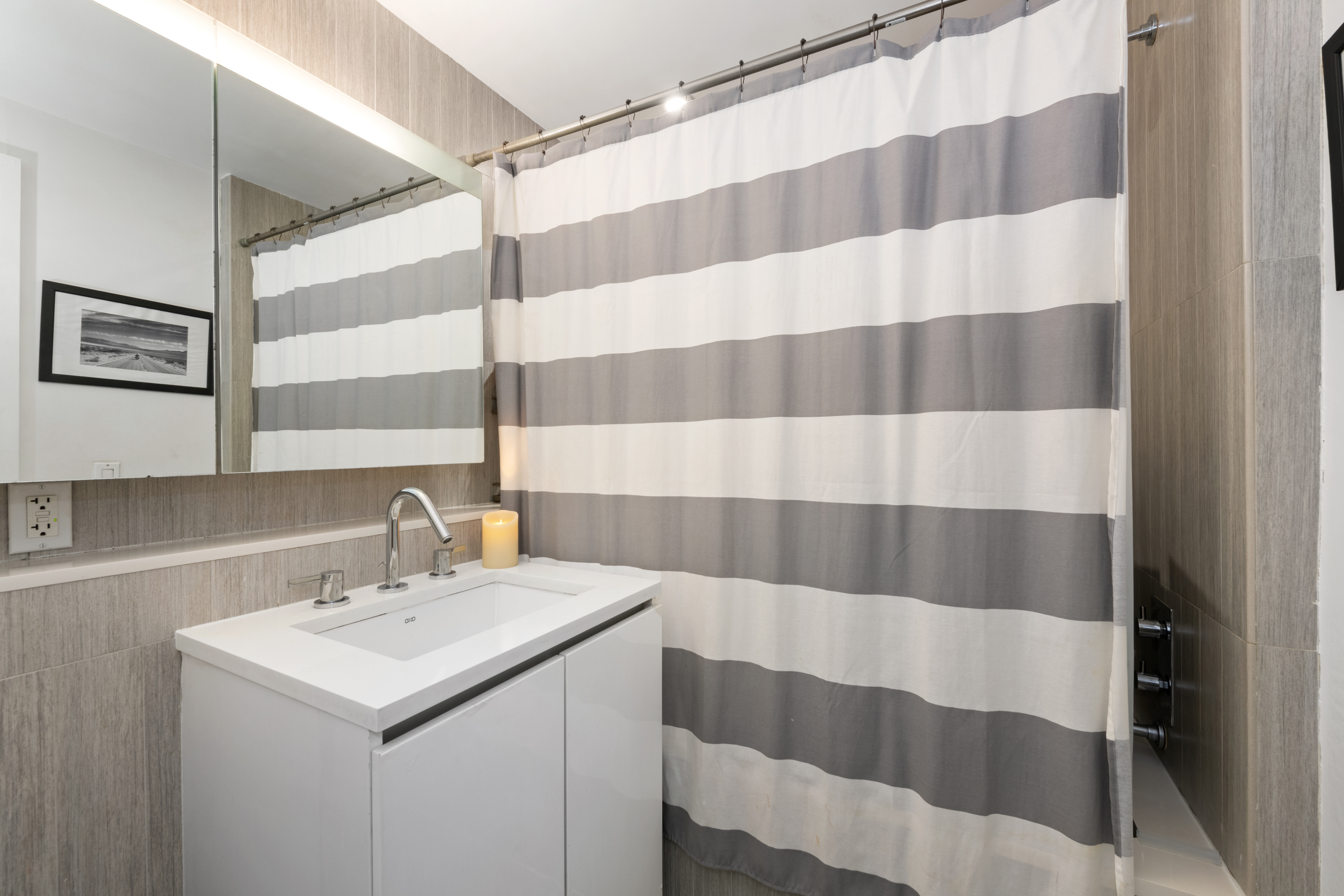 50 Franklin Street, Unit 8E Manhattan, NY 10013 - Photo 6 of 10