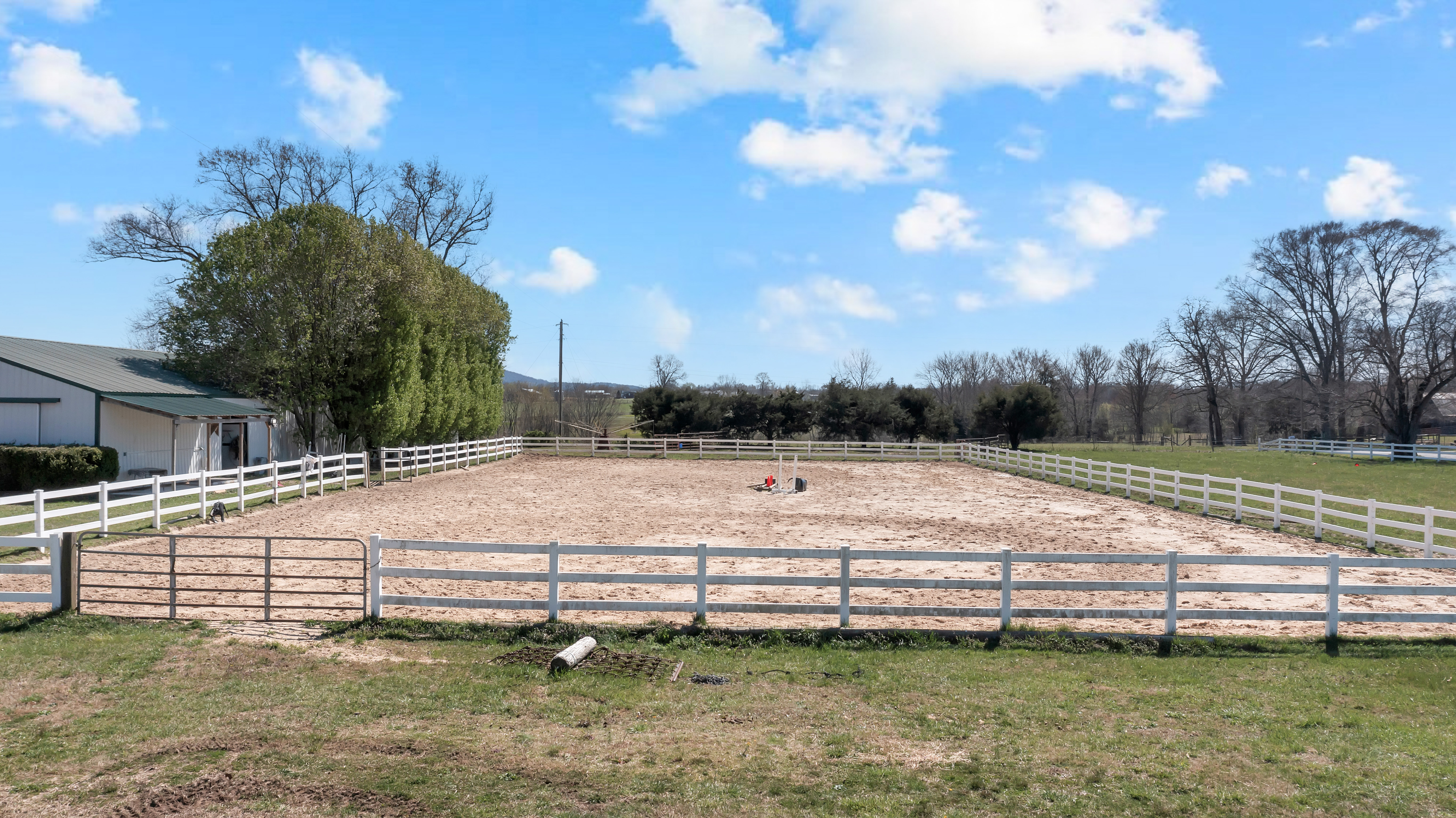 2073 Harpo Road Manchester, TN 37355 - Photo 22 of 45 a view of a yard with large trees