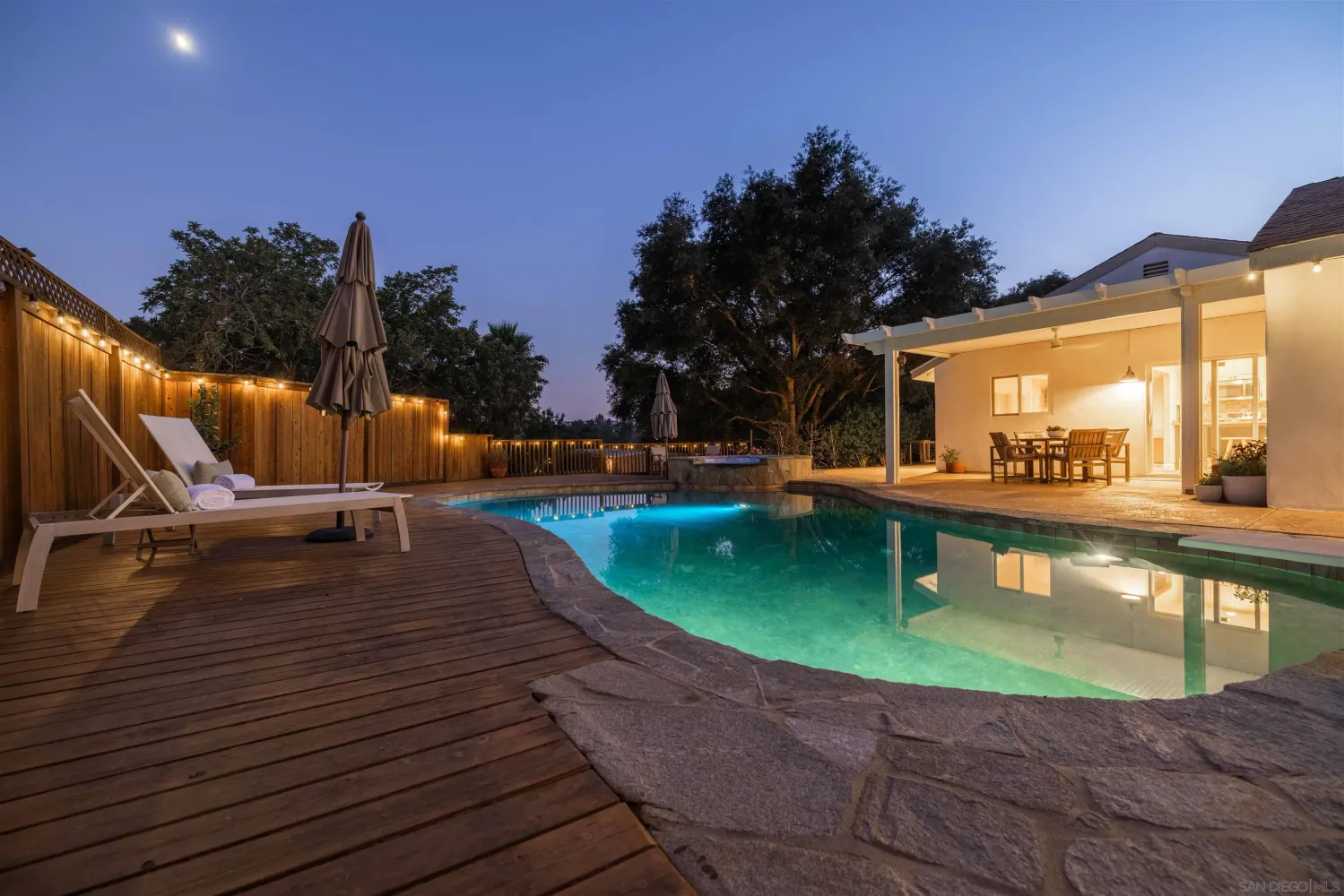 $1,349,000 | 1454 Romance Road, Escondido, CA 92029