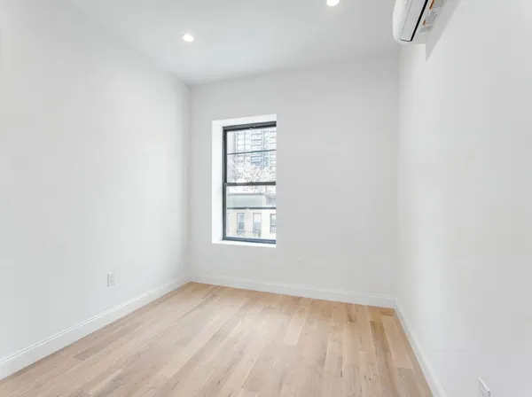 $10,000 | 231 East 60th Street, Unit 5 | Lenox Hill