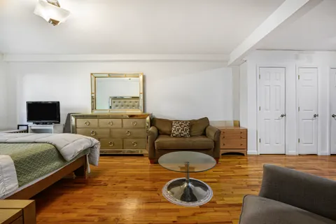 $234,998 | 275 Webster Avenue, Unit 3G | Kensington