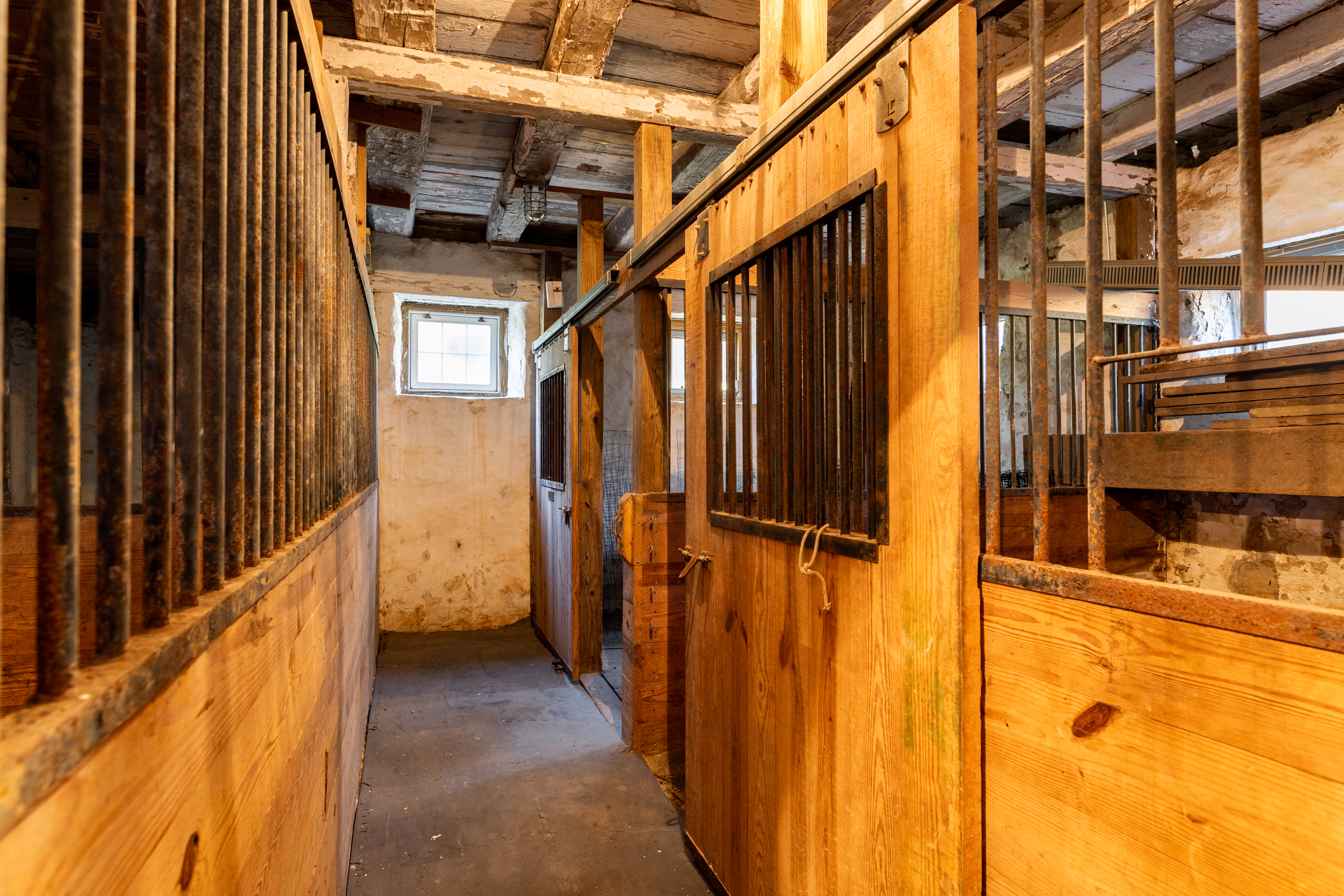 791 Grubbs Mill Road Berwyn, PA 19312 - Photo 58 of 76 a view of a balcony with wooden floor and stairs