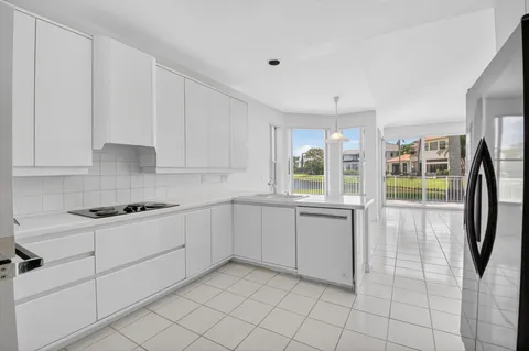 $2,990,000 | 5768 Harrington Way, Boca Raton, FL 33496