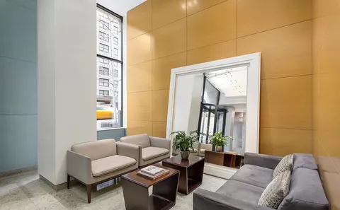 $9,000 | 212 East 57th | Midtown East