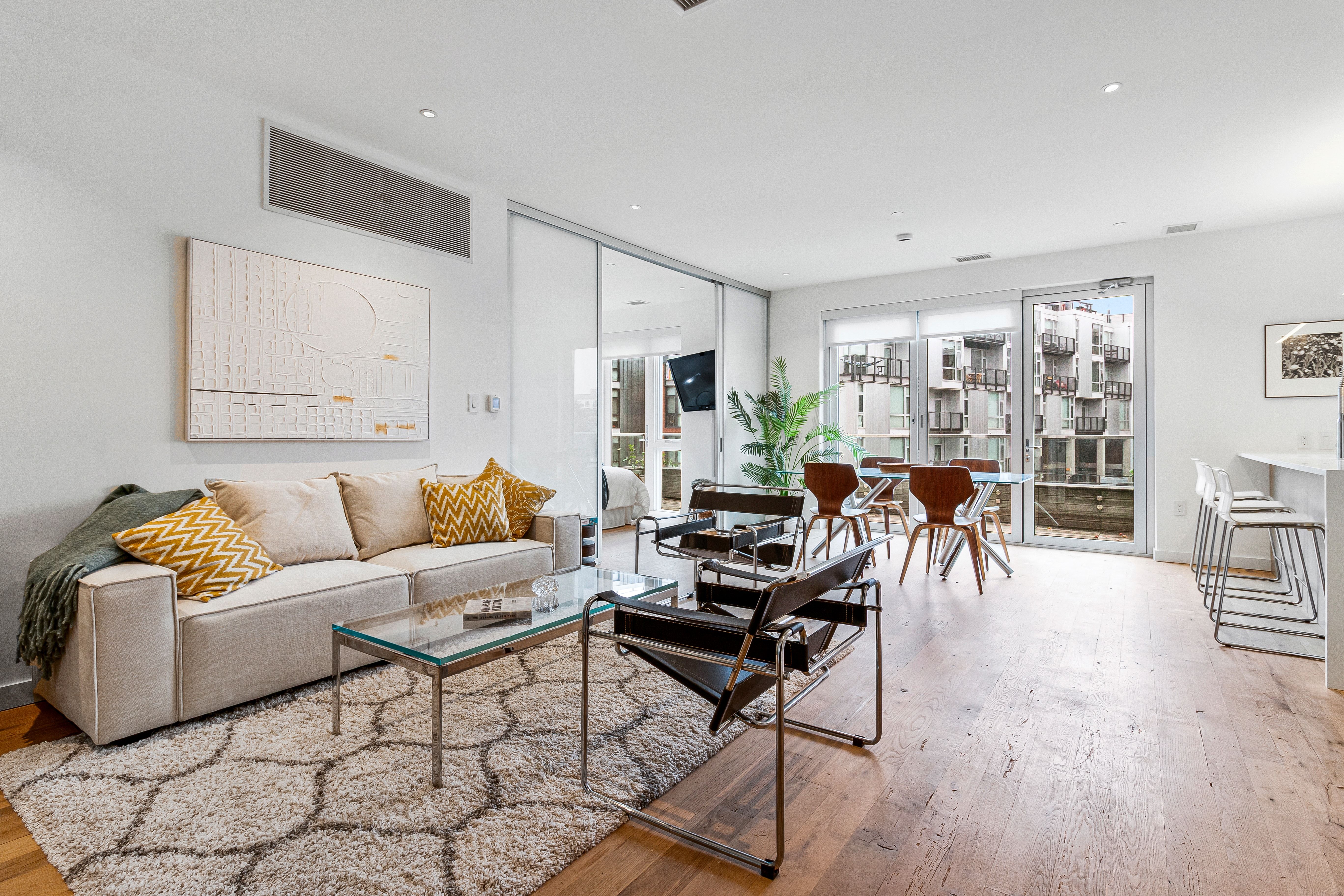 1932 9th Street Northwest, Unit R401 Washington, DC 20001 - Photo 4 of 32