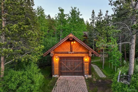$3,290,000 | 3838 Meadow Road, South Lake Tahoe, CA 96150