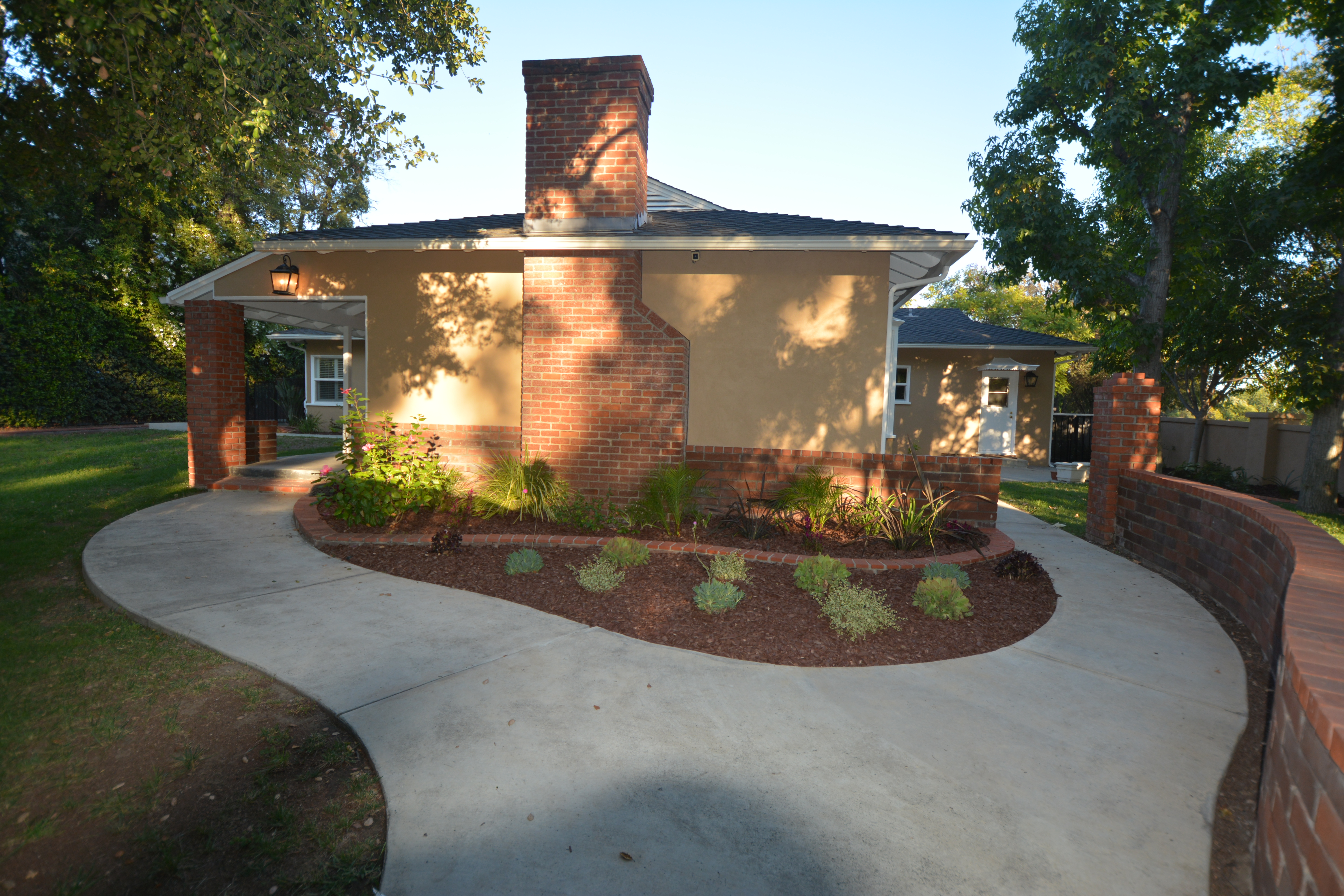 1360 Wentworth Avenue Pasadena, CA 91106 - Photo 2 of 21