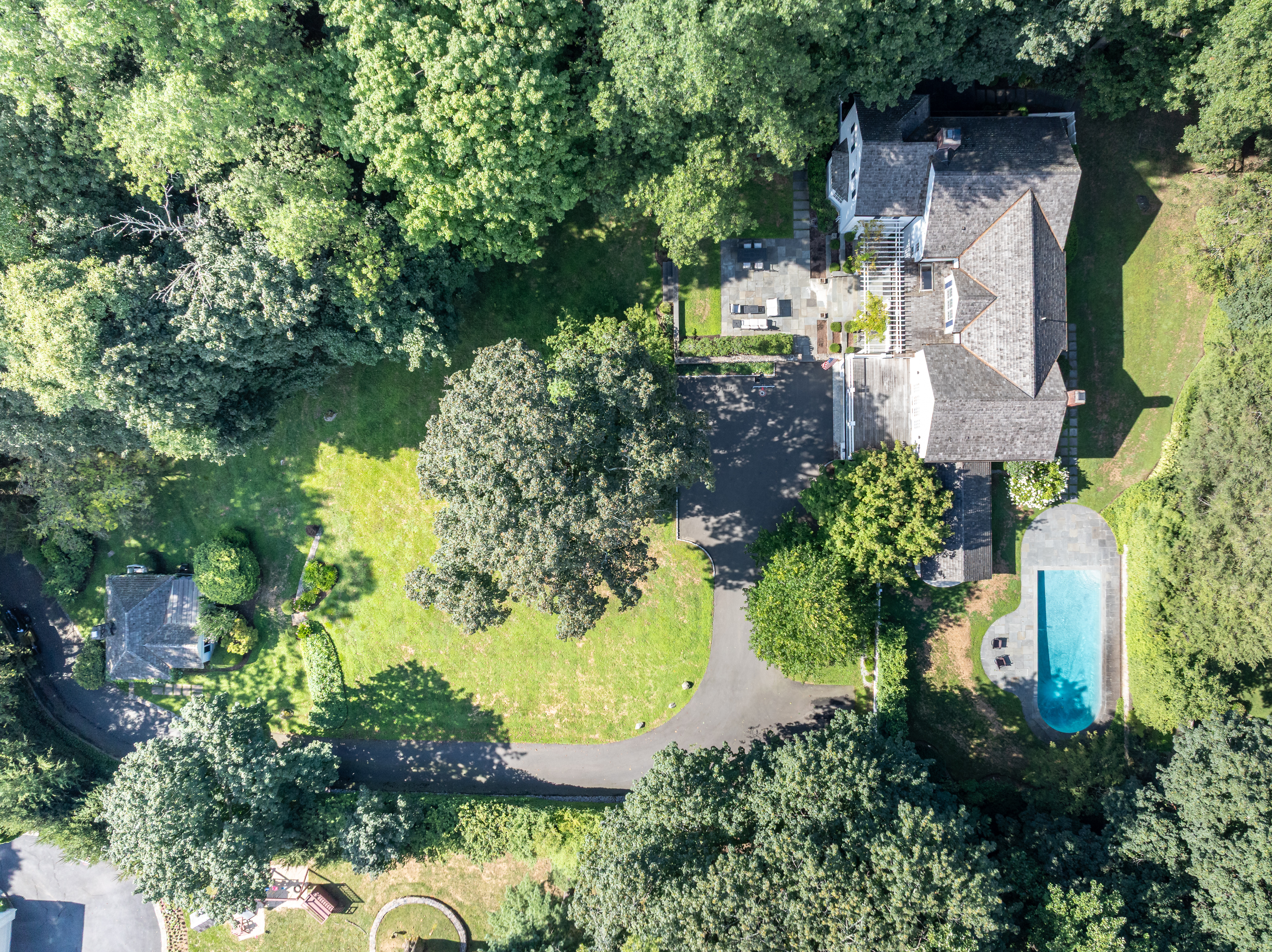 40 Ridgeview Avenue Greenwich, CT 06830 - Photo 34 of 38