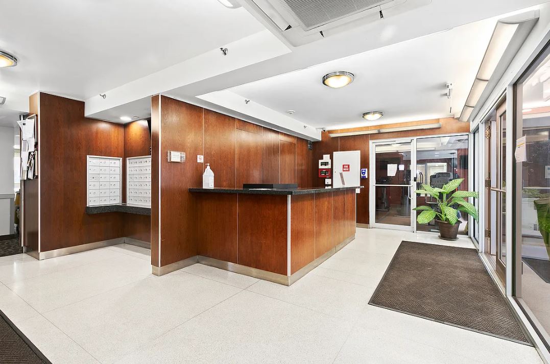 29 West 138th Street, Unit 1B Manhattan, NY 10037 - Photo 1 of 2 a view of a hallway with a living room