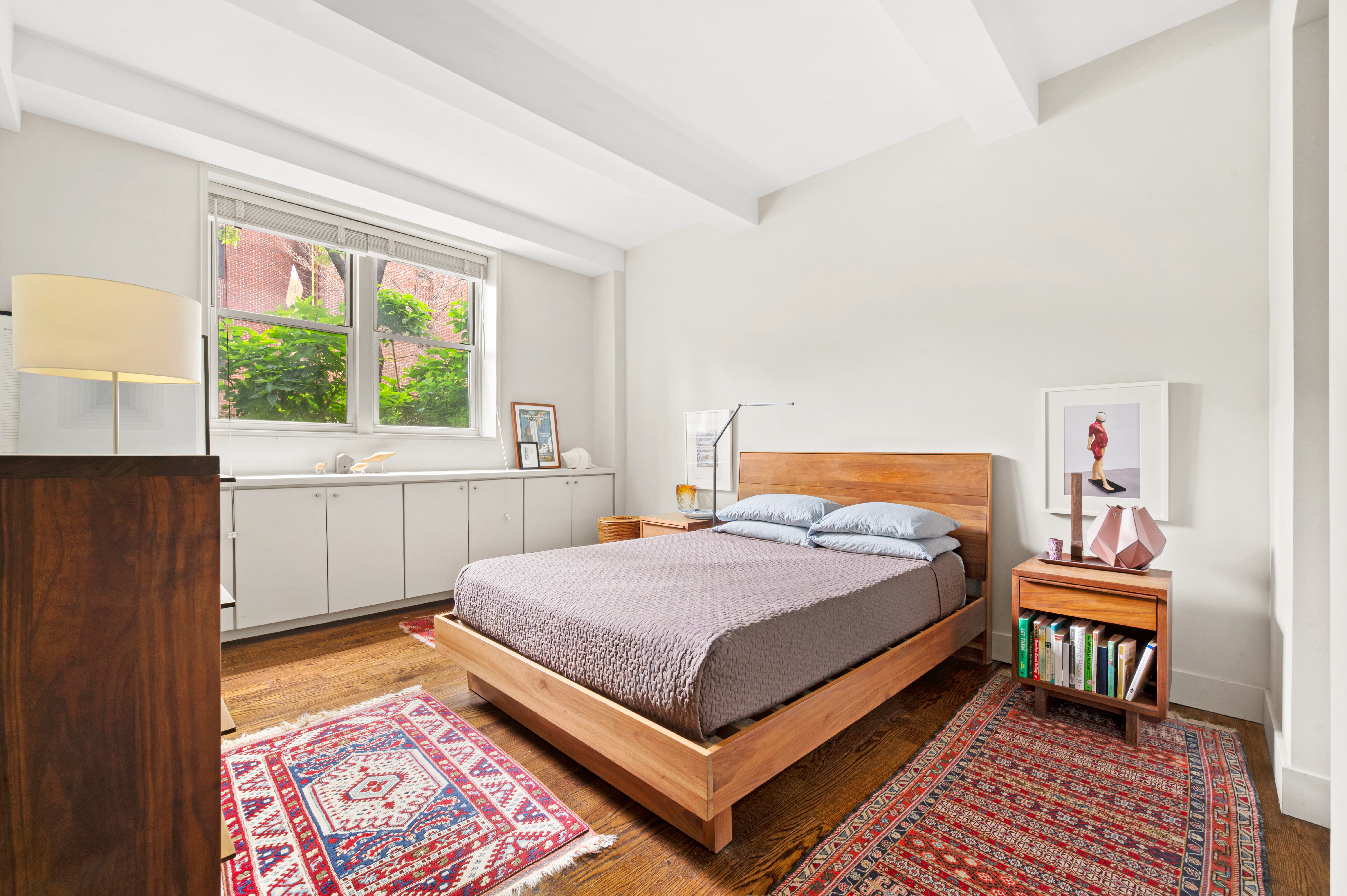 64 East 94th Street, Unit 1C Manhattan, NY 10128 - Photo 3 of 10