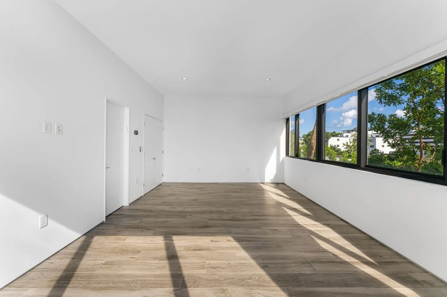 $2,750,000 | 1525 Bay Road, Miami Beach, FL 33139