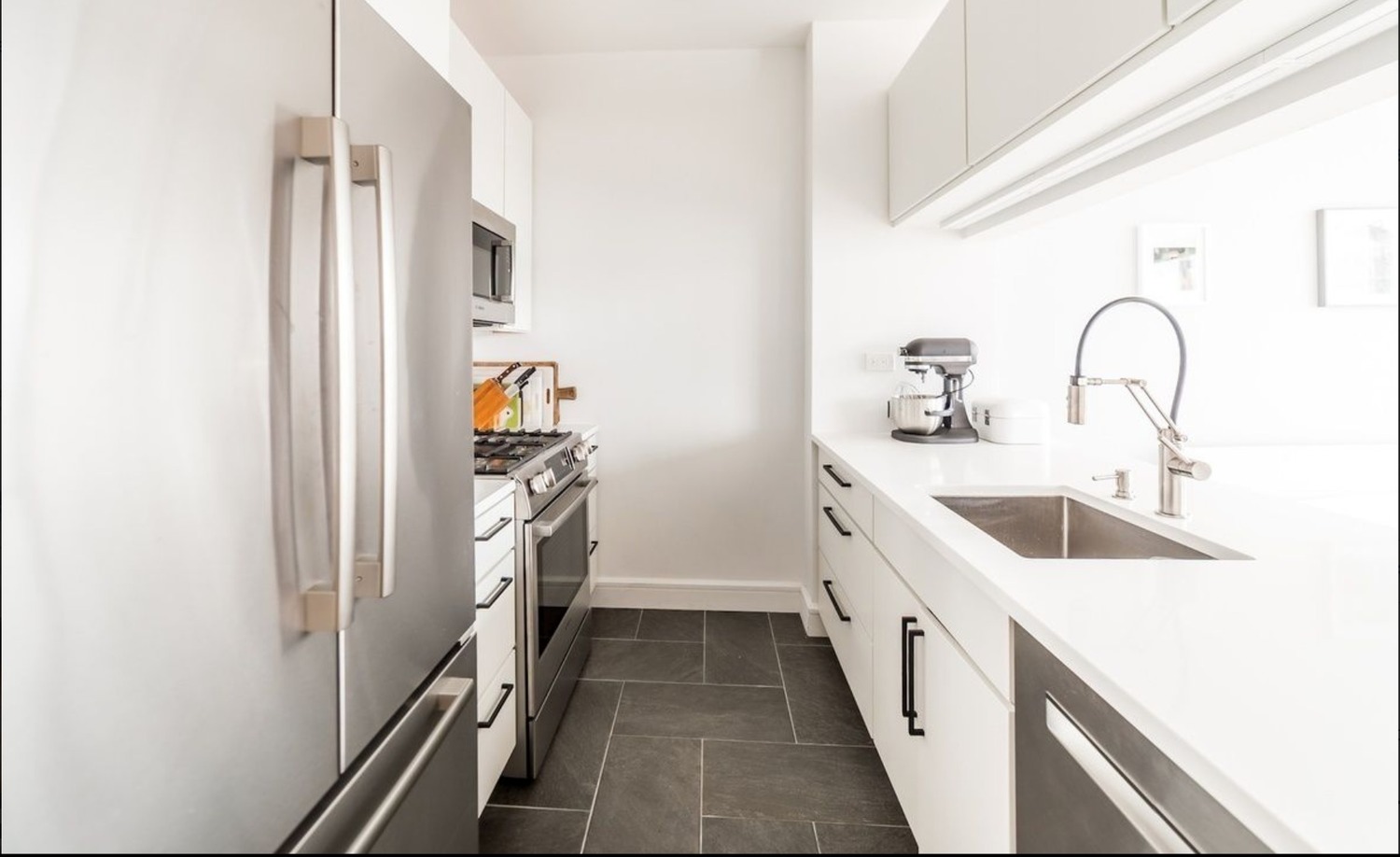 200 Riverside Boulevard, Unit 7L Manhattan, NY 10069 - Photo 4 of 9