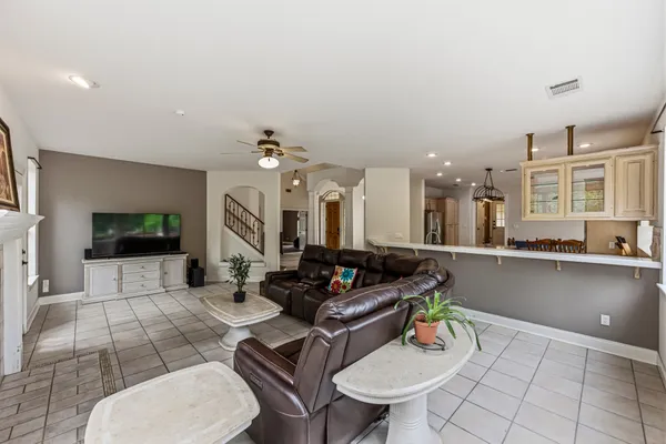 $635,000 | 3216 Lakeway Boulevard, Austin, TX 78734