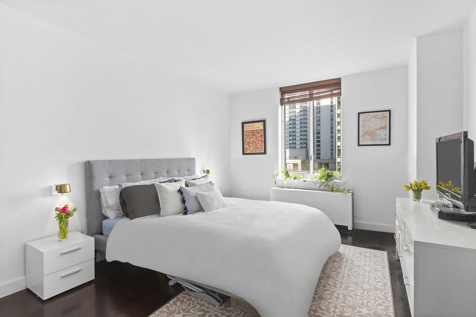 333 Rector Place, Unit 812 Manhattan, NY 10280 - Photo 3 of 10