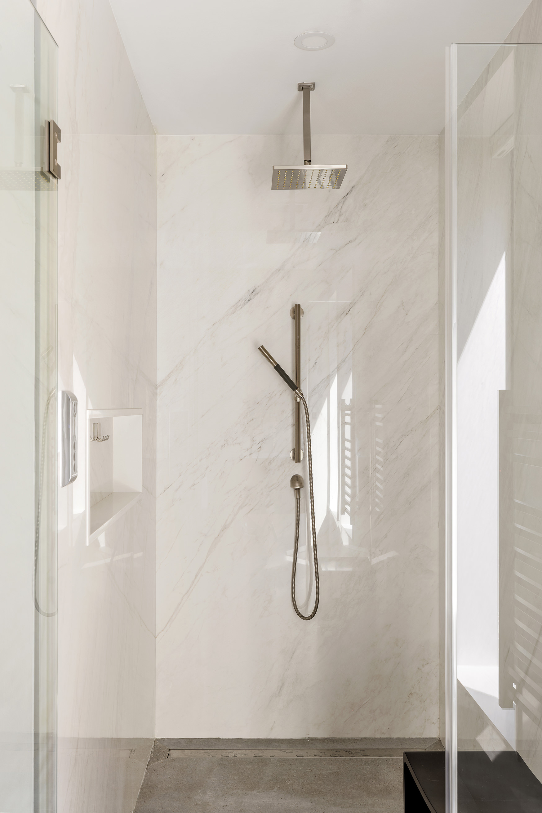 272 West 91st Street Manhattan, NY 10024 - Photo 14 of 30 a bathroom with a shower