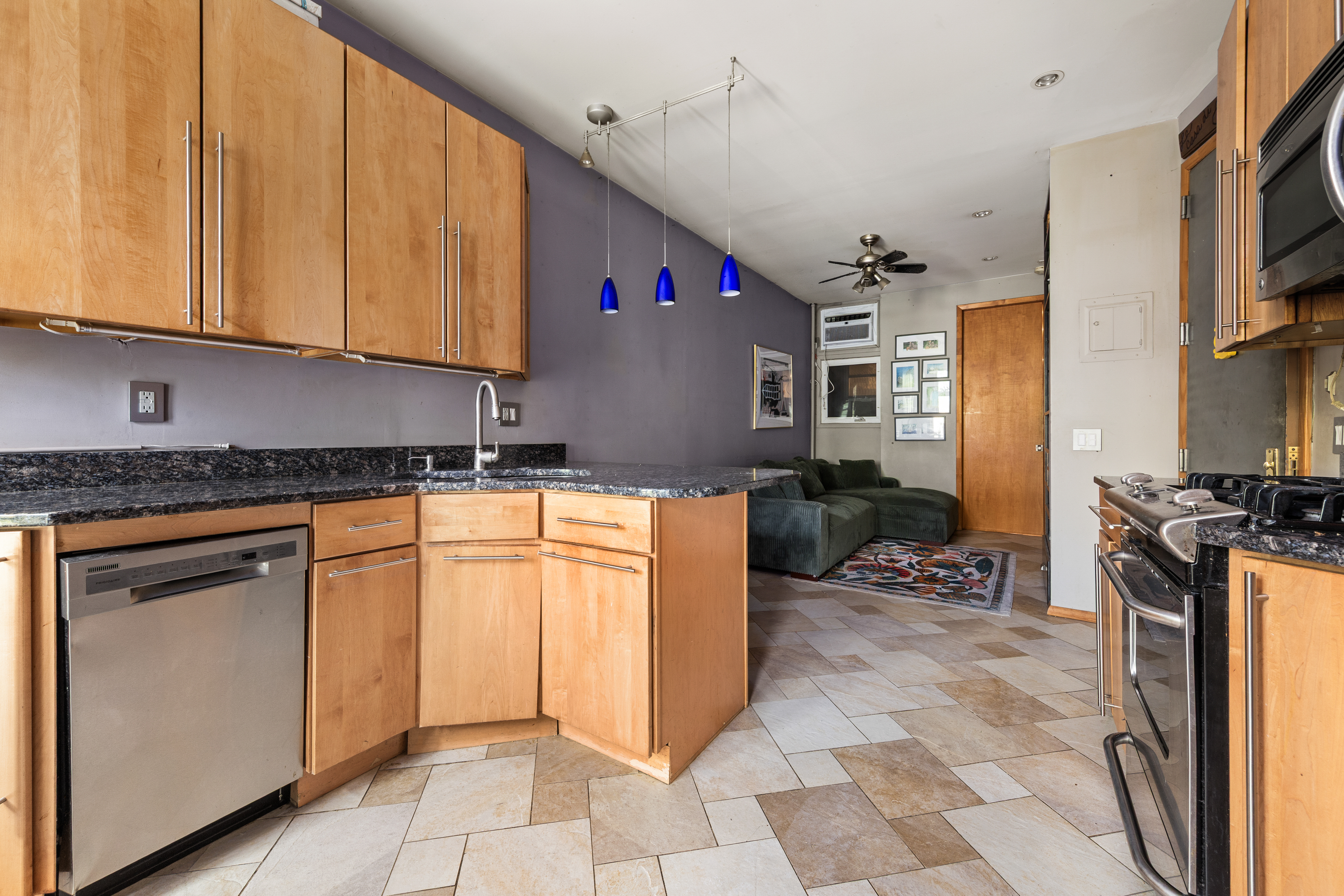115 Freeman Street Brooklyn, NY 11222 - Photo 3 of 10 Gallery Image 3