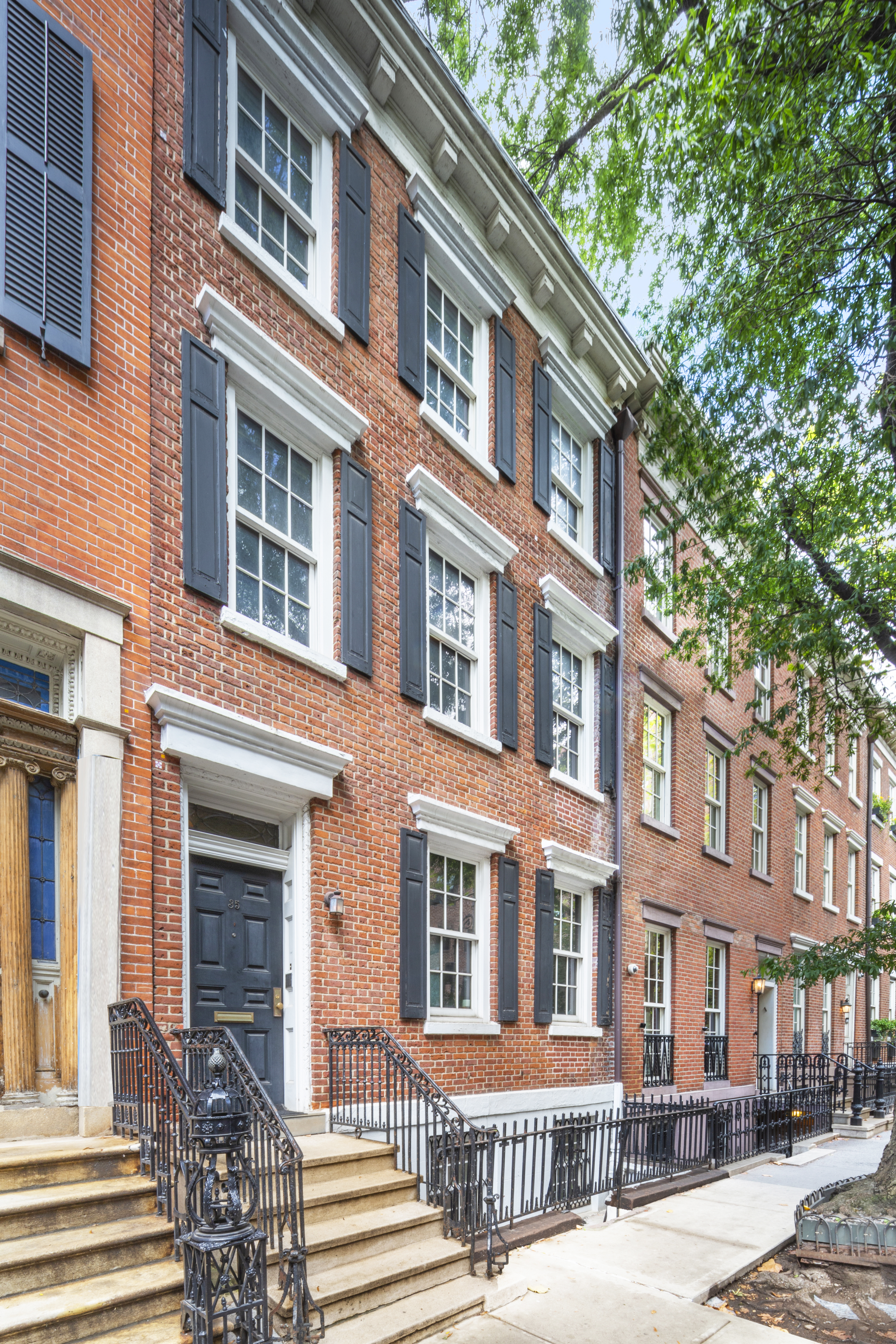 35 Charlton Street Manhattan, NY 10014 - Photo 1 of 16