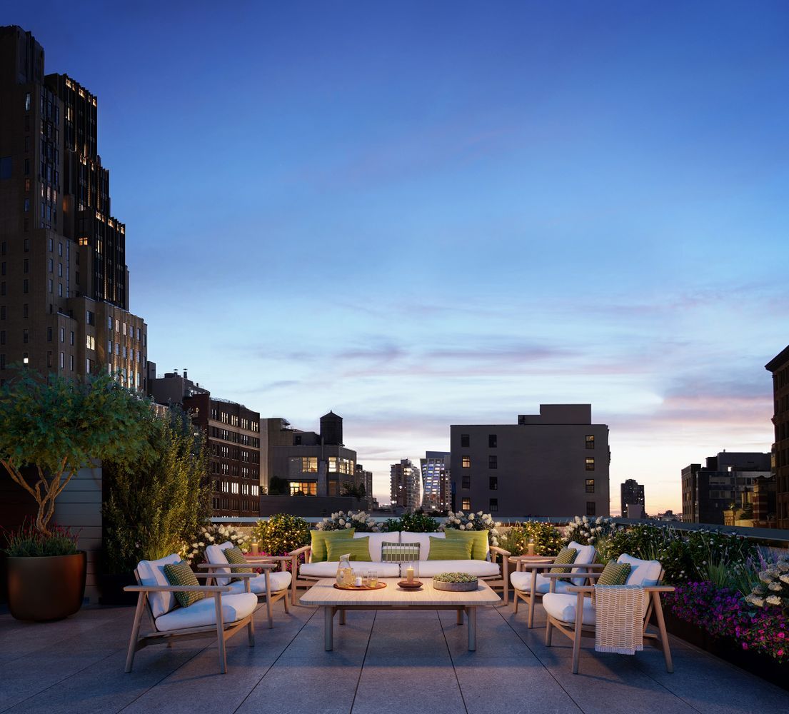 $3,200,000 | 142 West 19th Street, Unit PH | Chelsea