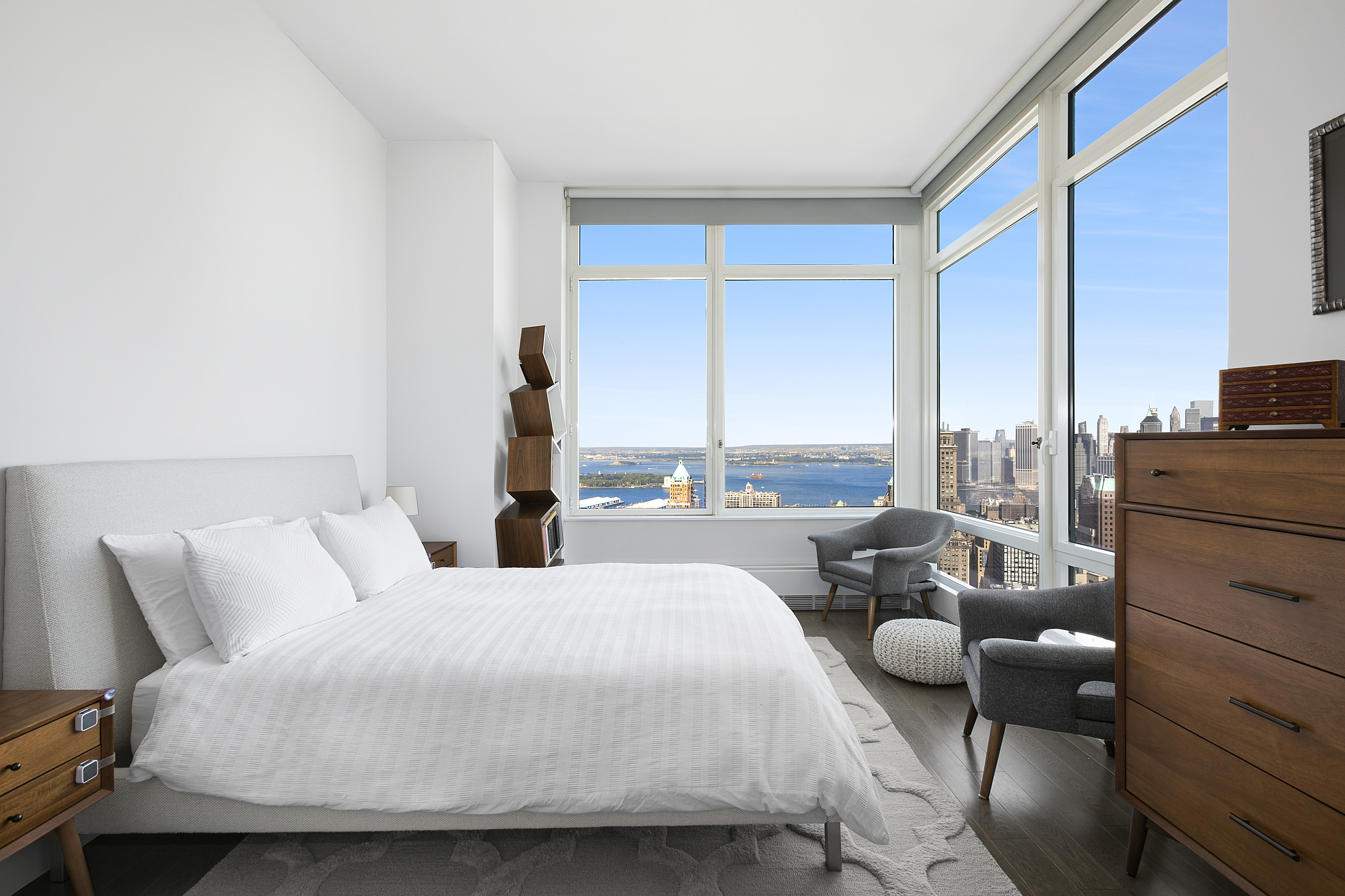 388 Bridge Street, Unit PH45AB Brooklyn, NY 11201 - Photo 13 of 36 a bedroom with bed and balcony