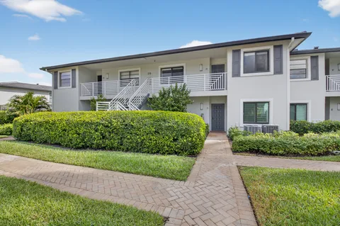 $209,900 | 23 Southport Lane, Unit D, Boynton Beach, FL 33436