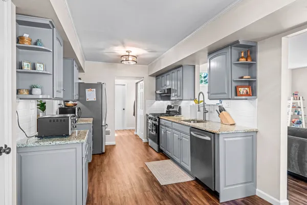 $570,000 | 3 Luray Lane, Marlton, NJ 08053